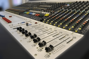 Cristal Audio Pro Mixage analogique SOUNDCRAFT MH3-24